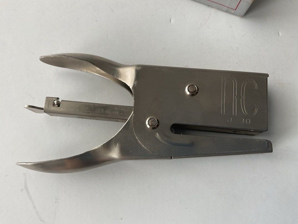 NEVA-CLOG J30 Stapling Plier Stapler Vintage USA AAA+++