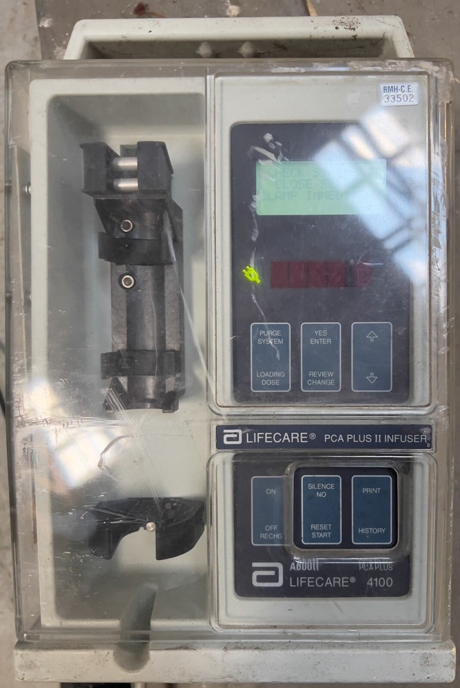 ABBOTT LIFECARE 4100 PCA PLUS ll INFUSER. Working