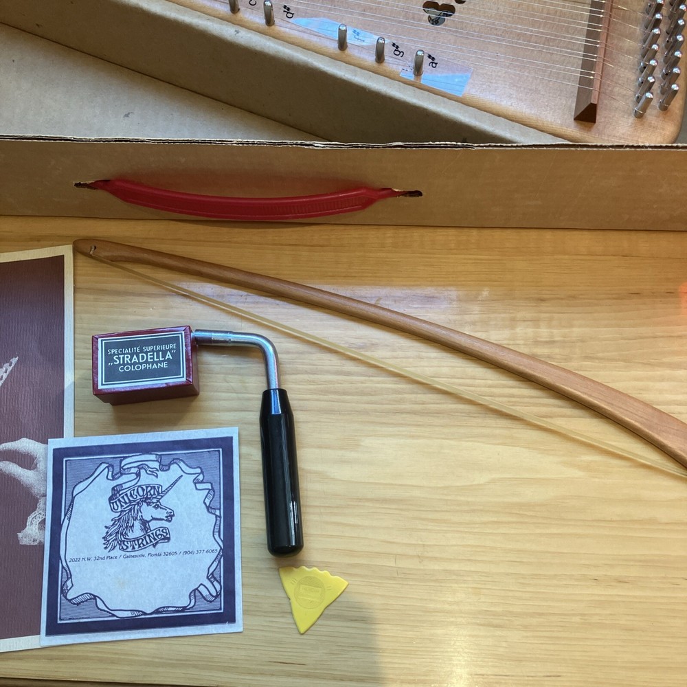 Unicorn Strings Folk Bowed Psaltery Model 2009