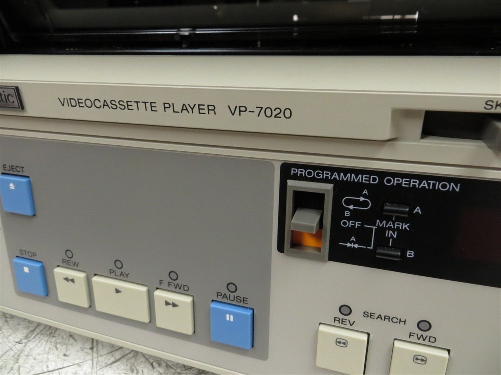Sony VP-7020 U-Matic Videocassette Player Eject Issue AS-IS