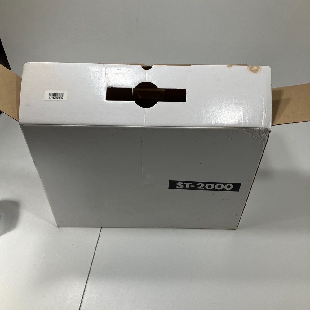 Free To Air Satellite Receiver ST-2000 DVB Set Top Box – Untested – Powers On