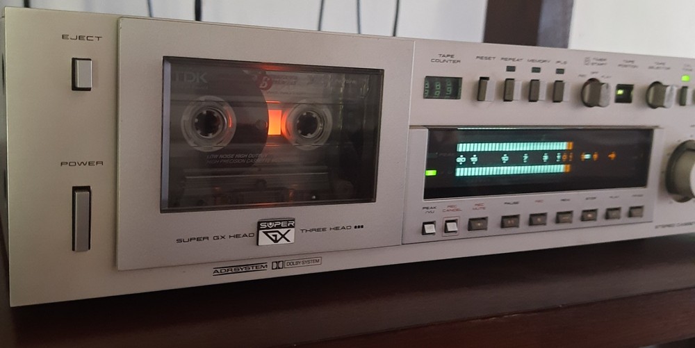 Akai GX f-90 cassette deck