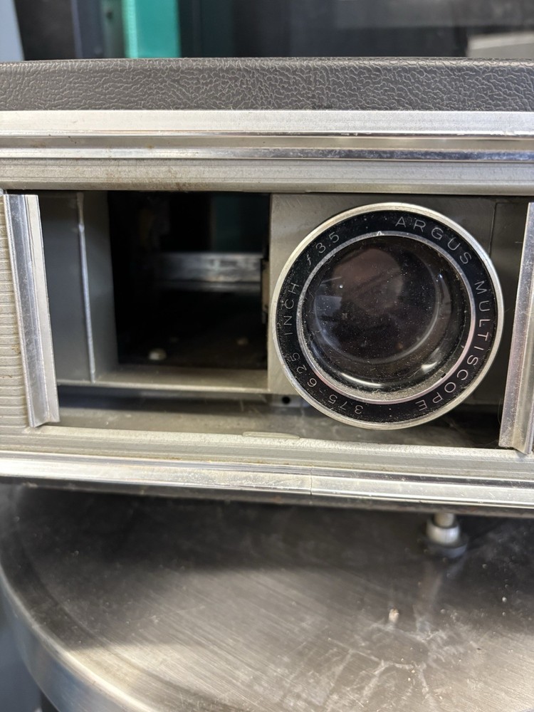 Argus Electromatic 572 Projector