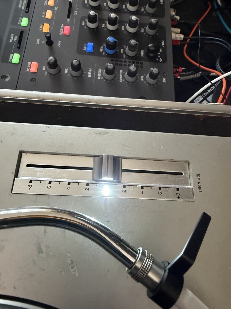 Technics 1200 MK2 Turntable Functional