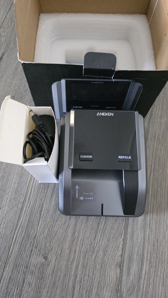 Counterfeit Bill Detector