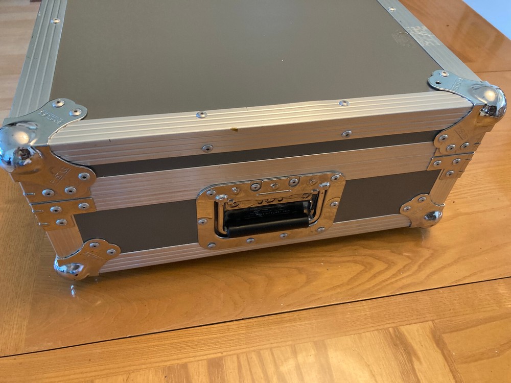 Pedaltrain PRO Pedal Board Case with LoopMaster 10