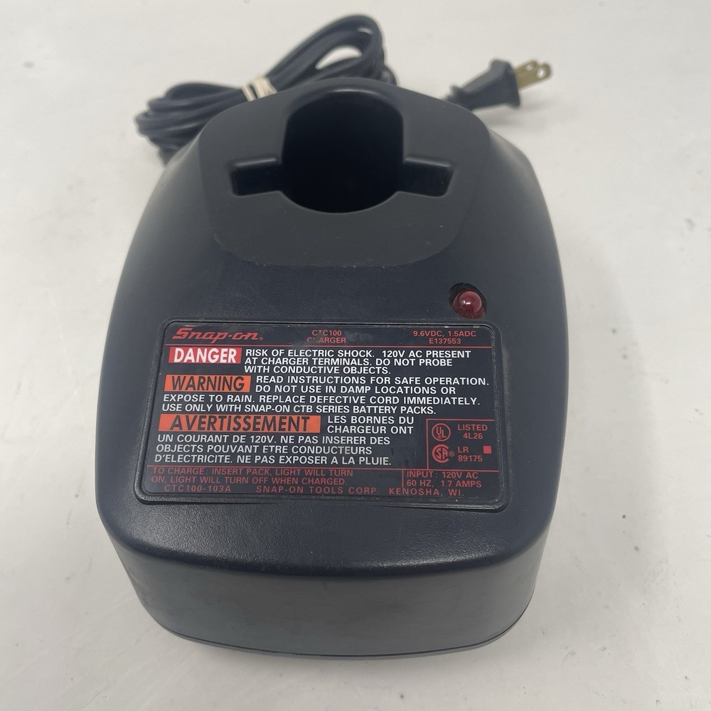 Snap On CTC100 9.6 Volt 1.5 ADC Battery Charger TESTED