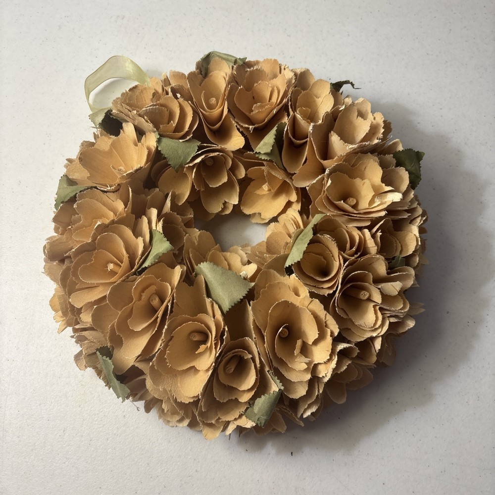 Wood Chip Rose Wreath