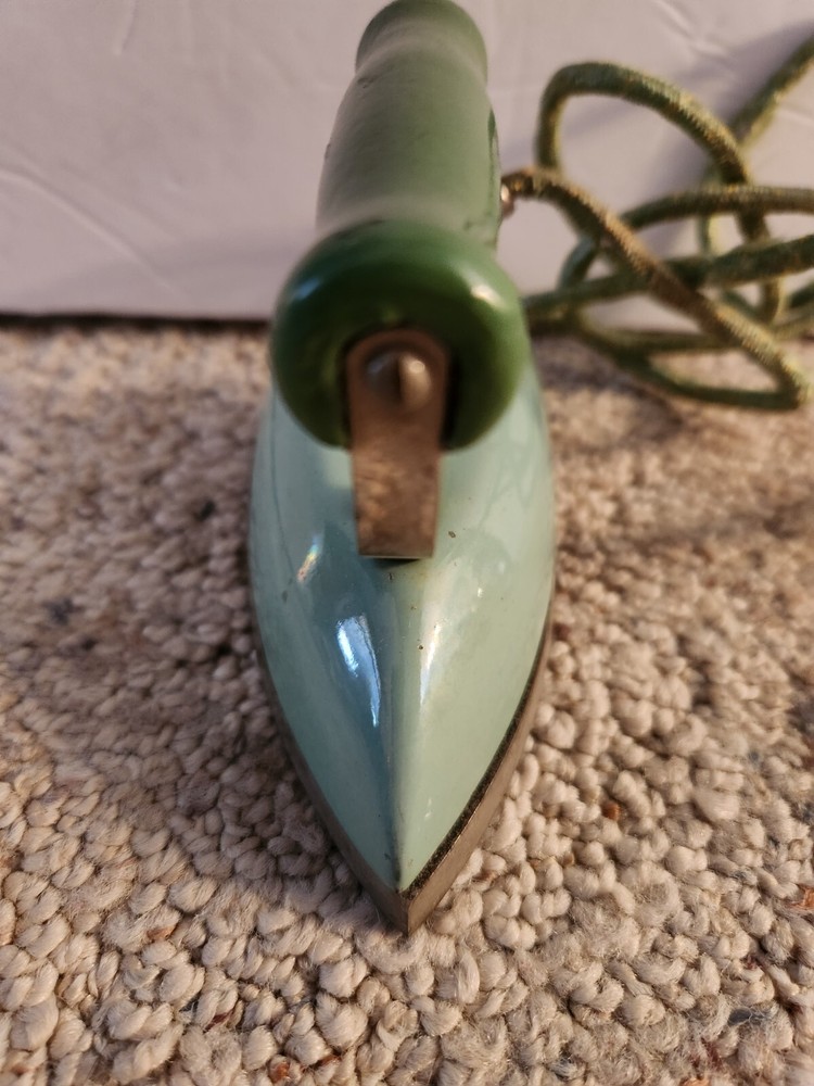 Vintage Green Small Travel Iron!