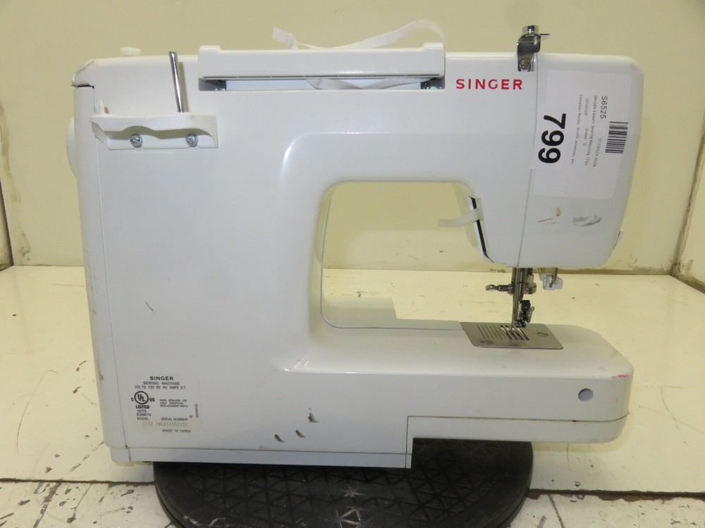 SINGER 1732 Esteem Sewing Machine - Untested As-is