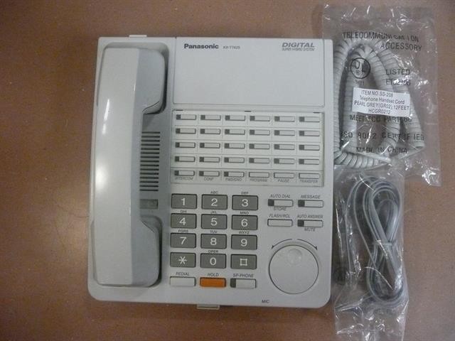 Panasonic KX-T7425 Phone