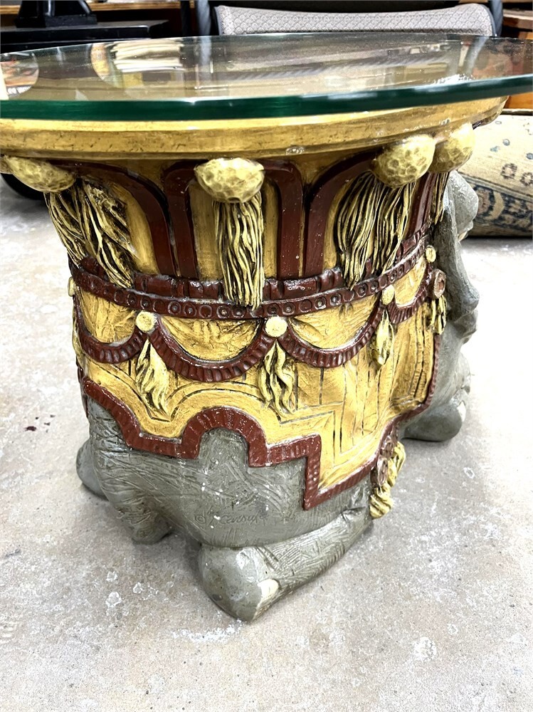 Vintage Circus Elephant End Table Continental Studios CARSUKE Chalkware Ceramic