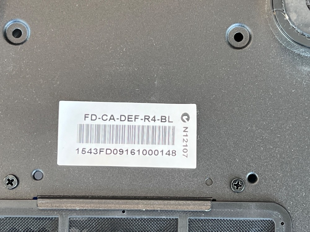 Fractal Design Define R4 Silent Mid Tower Computer Case - No HDD Bay Side Panel