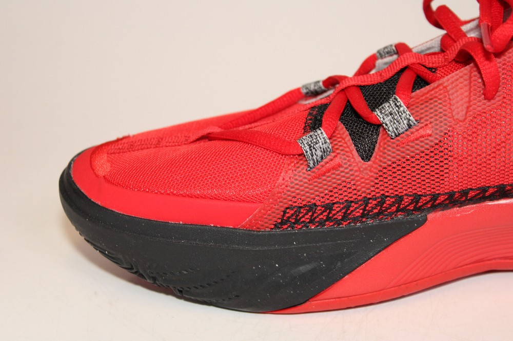 Nike Kyrie Flytrap 6 University Red DM1125-600