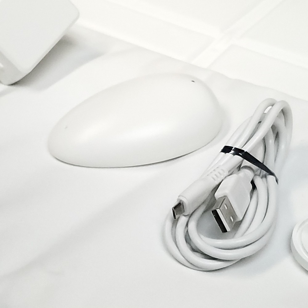 SMART NORA The Contactless Snore Solution with Pillow Sleeve