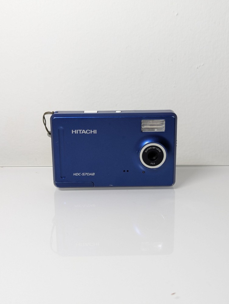 Hitachi HDC-570AB 5.0MP Digital Camera (Tested Working)