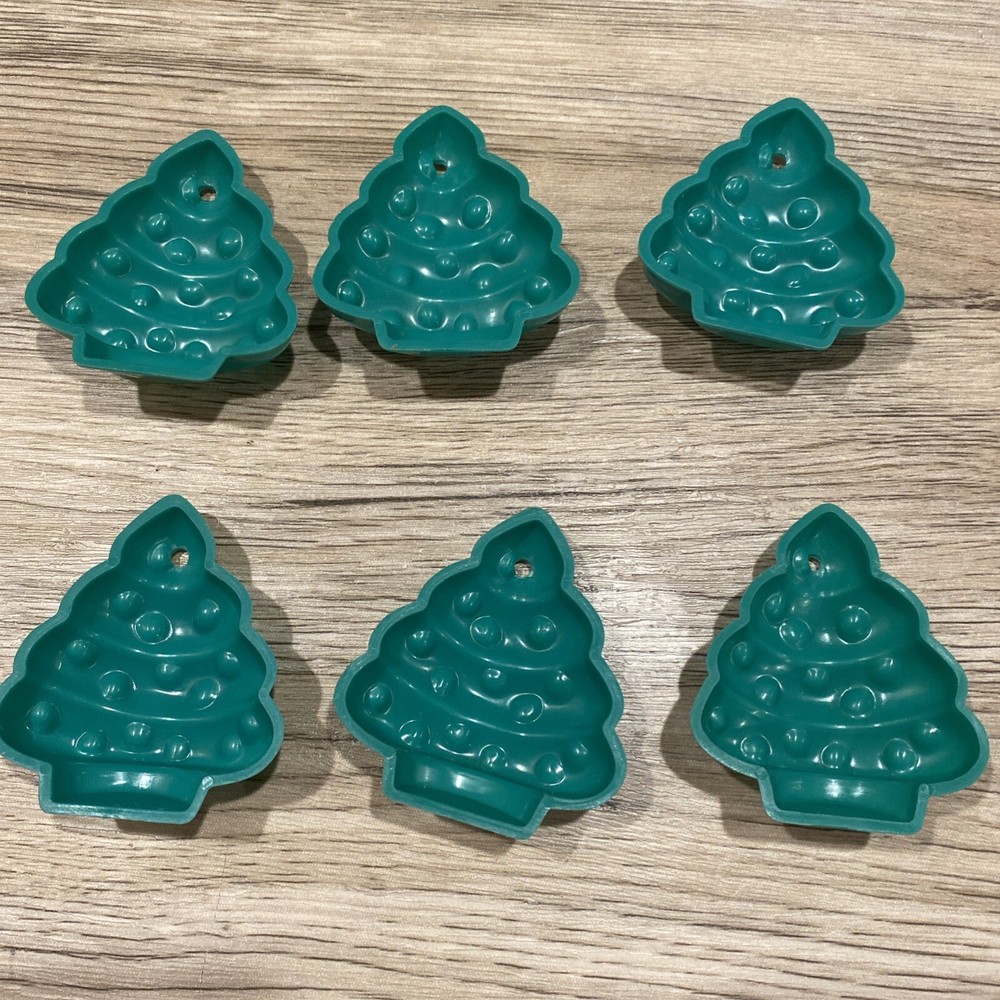Kellogg’s Plastic Christmas Tree, Molds, Candy, Chocolate, Rice Crispy Molds