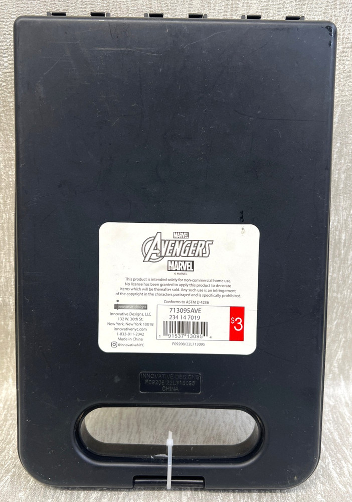 Marvel Avengers Warror King Activity Clip Case