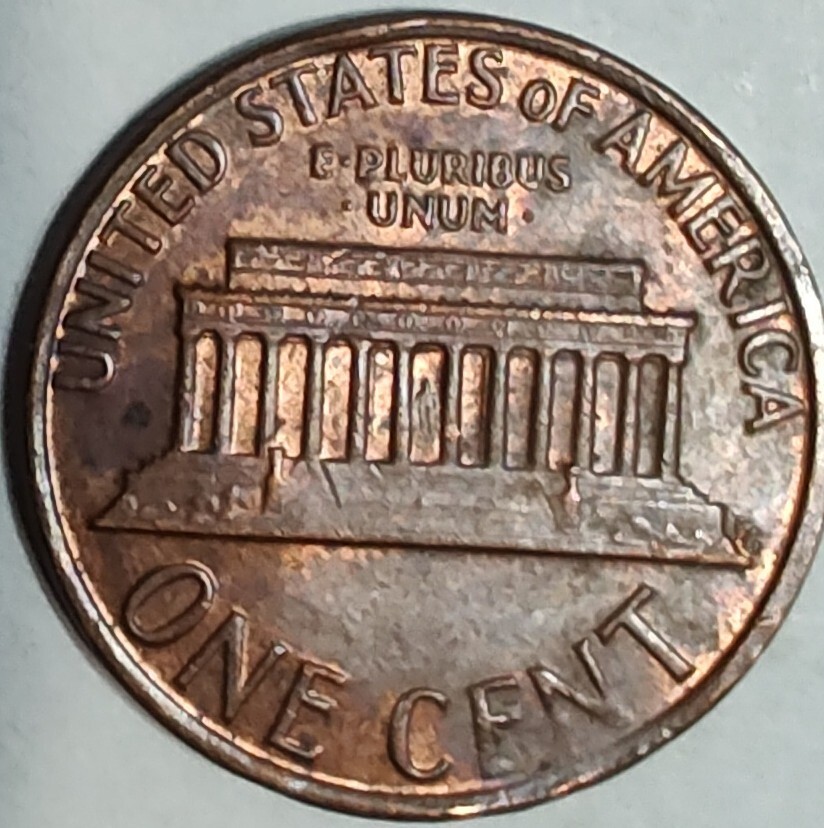 1979 Lincoln Memorial Cent Error Cud