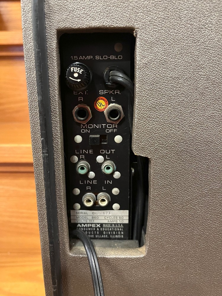 Ampex 800 Model 860 Reel Tape Recorder - Powers Up - Untested
