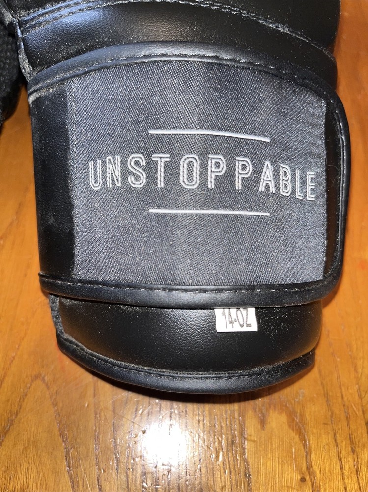Unstoppable 14 Oz Sparring Traing Gloves Lightly Used