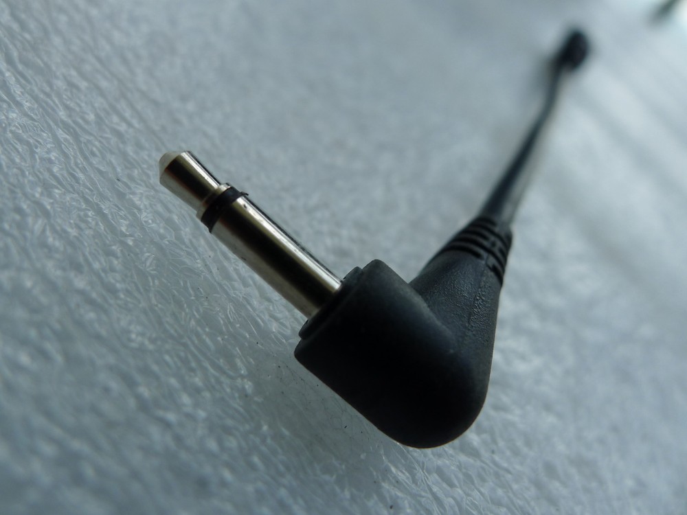 DC POWER ADAPTER CABLE 2.1mm BOSS to 1/8" Effects Pedal
