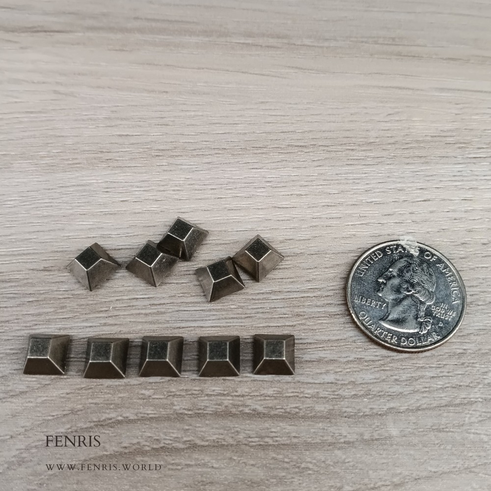 Rivets Studs Silver Square Small