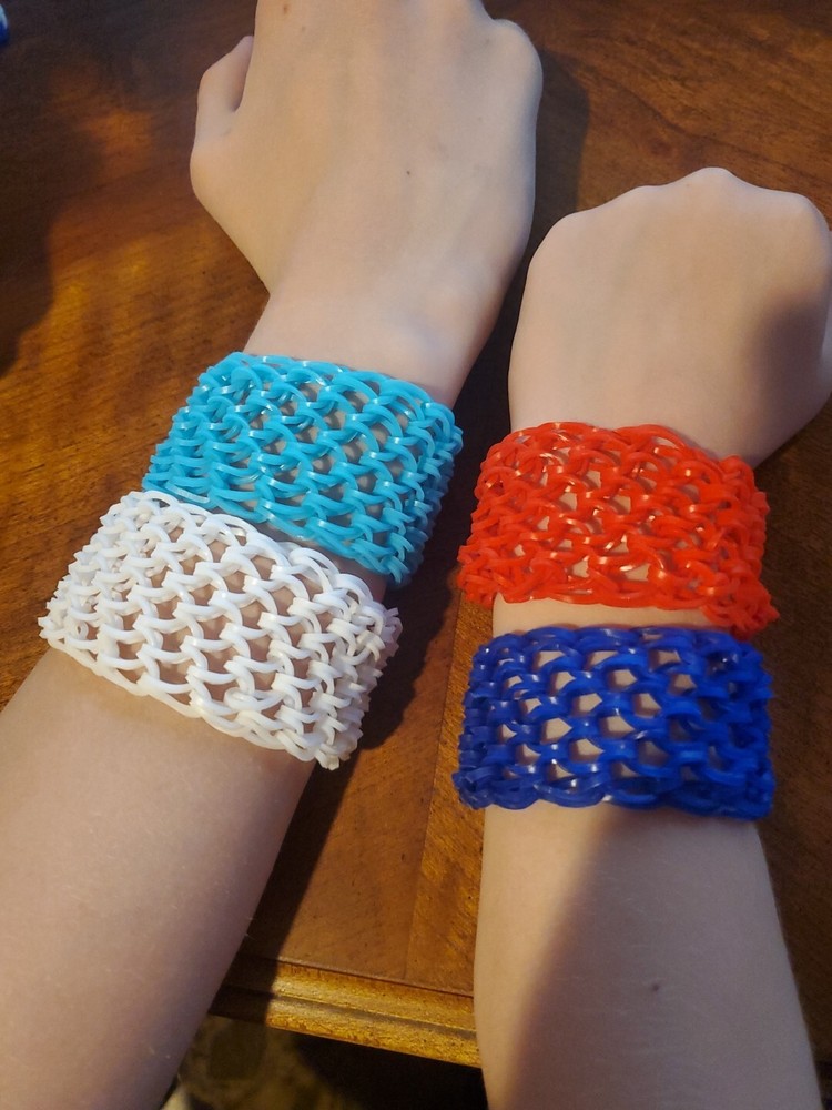 Customizable Loom Rubber Band Bracelets