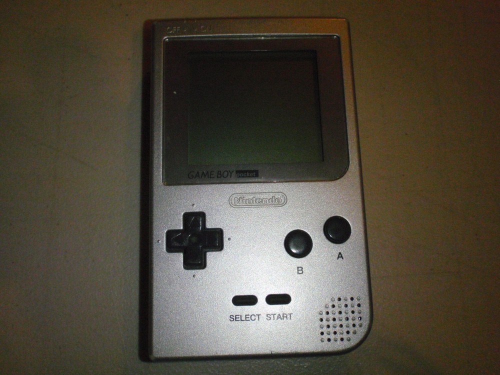 Gameboy Pocket MGB-001 Silver Platinum System
