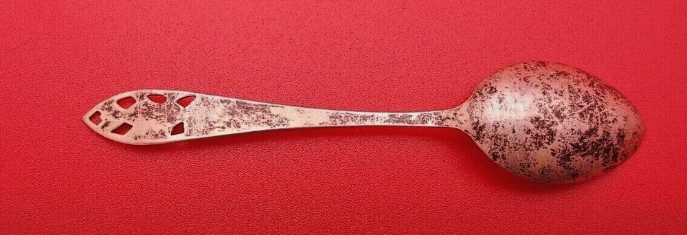 Charles Robbins Honolulu Pineapple Souvenir Sterling Silver Spoon (A)