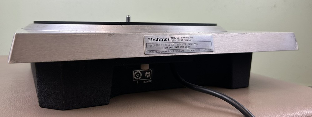 TECHNICS SP-10 MKII TURNTABLE SH-10E POWER SUPPLY