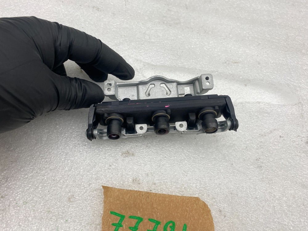 ⭕ 17-23 Tesla Model 3 Front Windshield Forward Facing Triple Camera 1143746-00-D