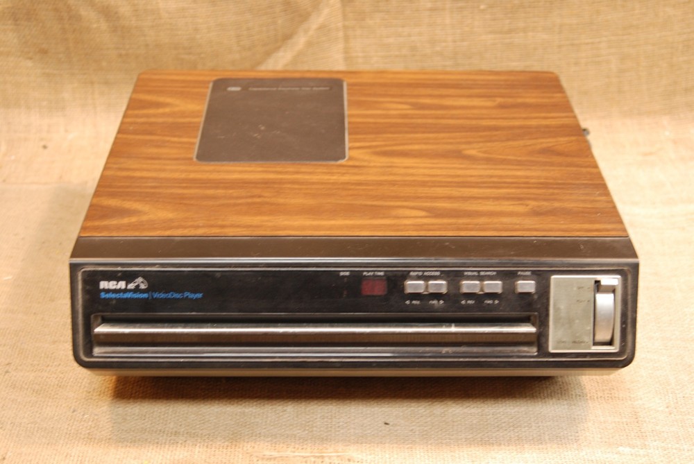 RCA SelectaVision Video Disc Player SFT 100 W - Powers On - Not Tested