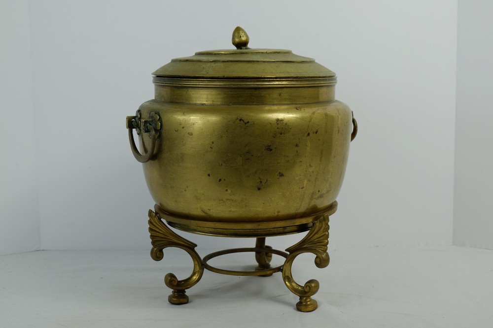 Brass Large Couldron Pot w/ Lid & Stand
