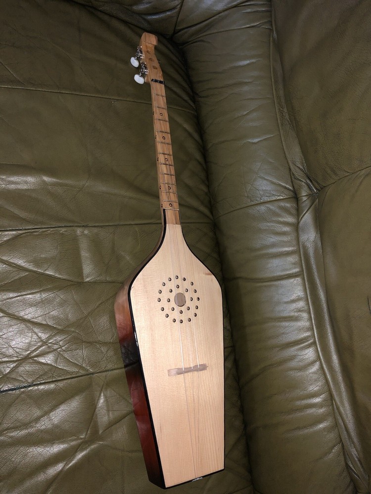 panduri fanduri ფანდური