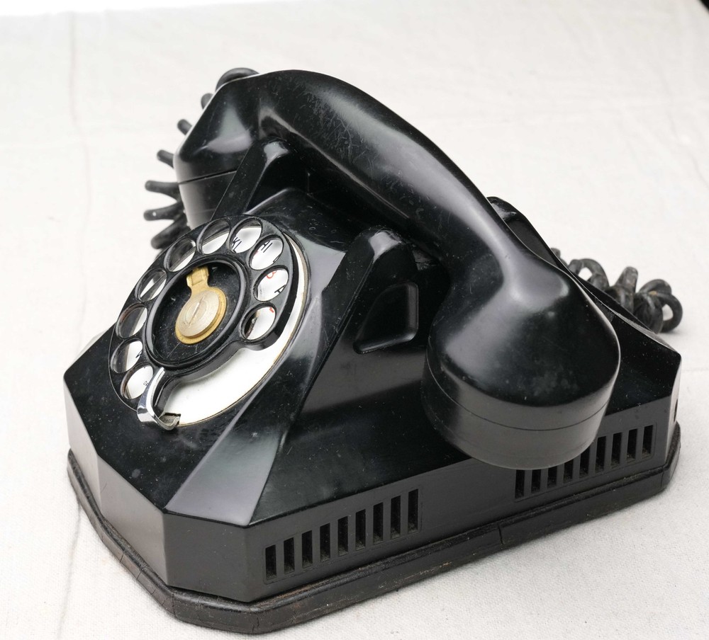 Vintage Bakelite Rotary Desk Phone