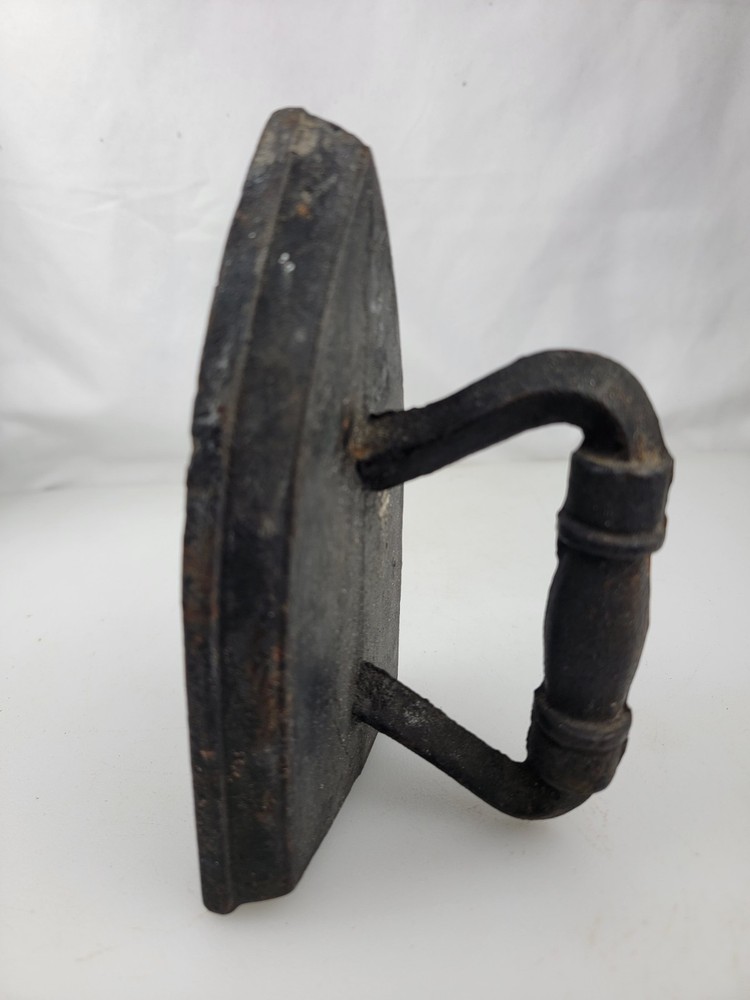 6.5" Cast Iron Flat  Rustic Farmhouse Decor