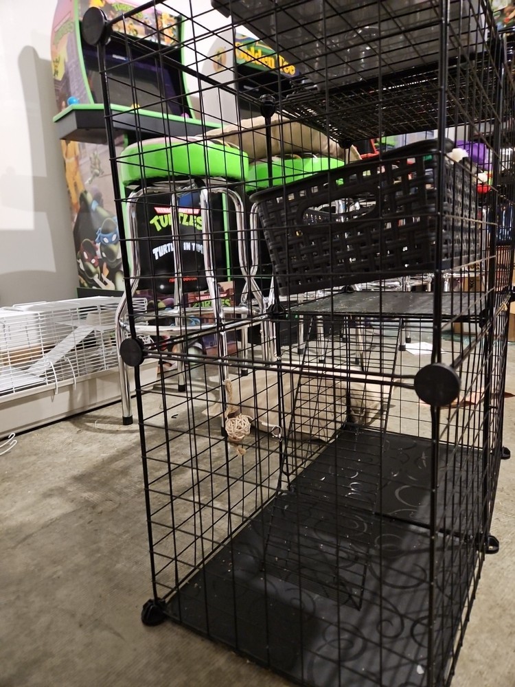 Small/medium Pet Cage Re-sizable And Re Shape-a-ble
