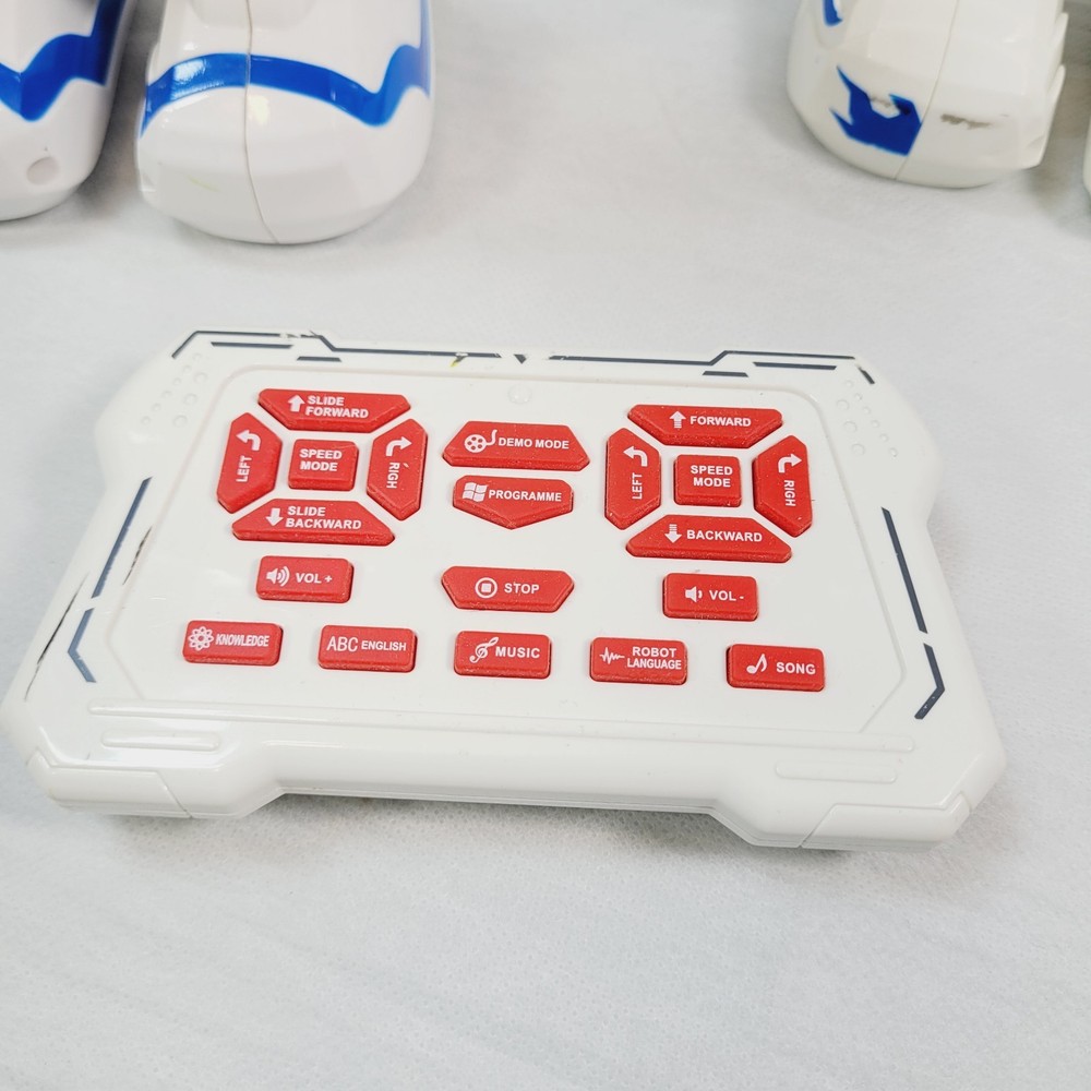 Pair Of Smart Bot Robots & 1 Remote 10 Inch Untested