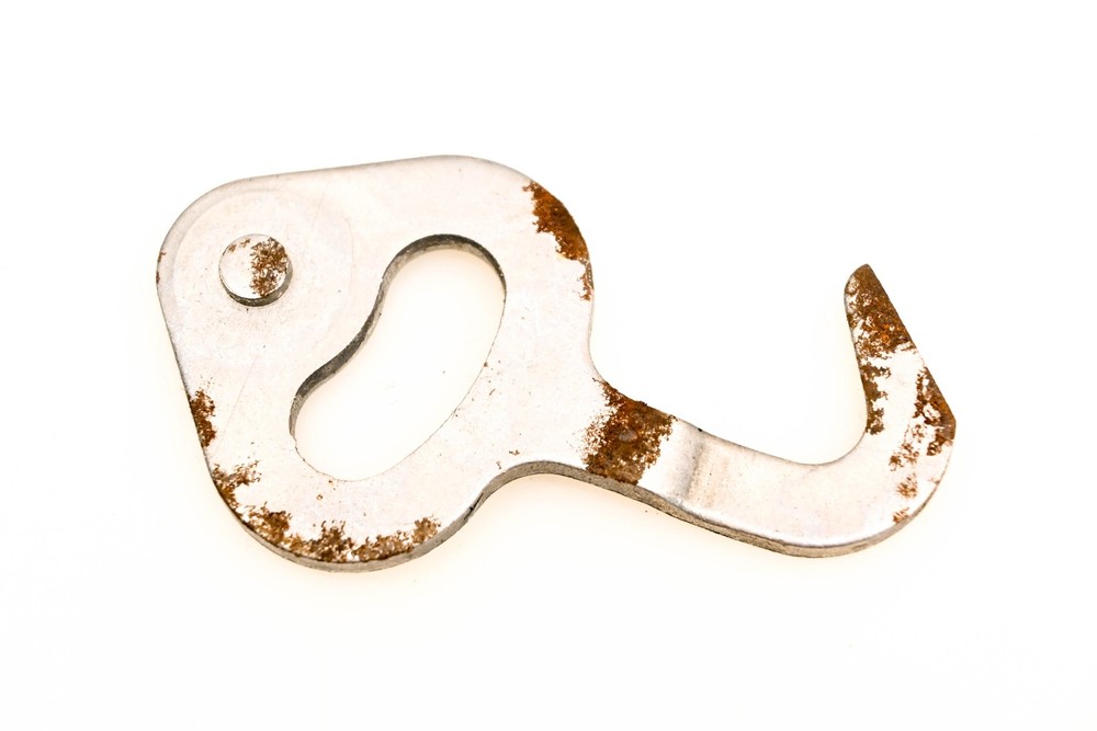 OMC 310425 Latch Hook NOS