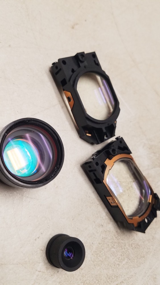 4 Optic Lenses (D)