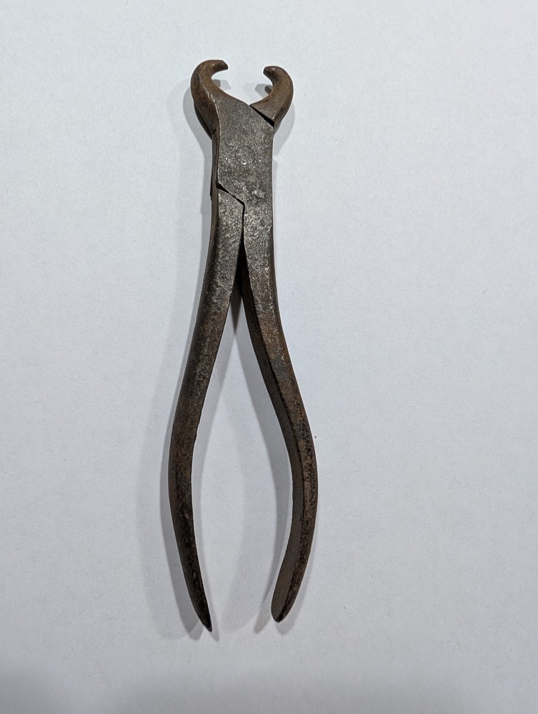 Pad Screw Pliers  Ref. 402