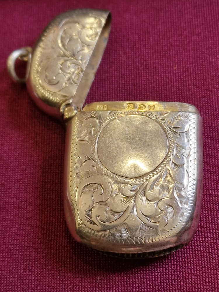 STERLING SILVER VESTA CASE CHESTER 1898 VICTORIAN ROBERT PRINGLE NO INITIALS