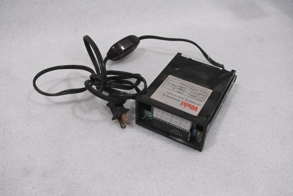 WAHL INSTRUMENTS M883 TEMPERATURE CONTROLLER 120 VAC WITH CORD