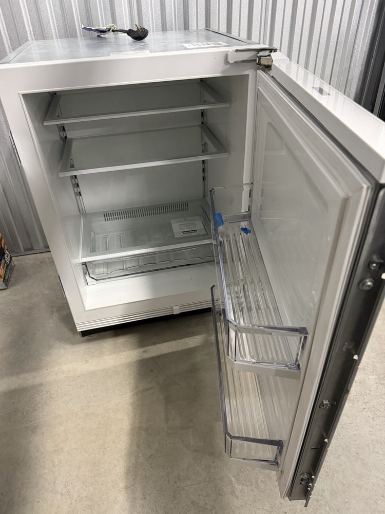 Sub-Zero DEU2450R/R 24" Designer Undercounter Refrigerator - Panel Ready