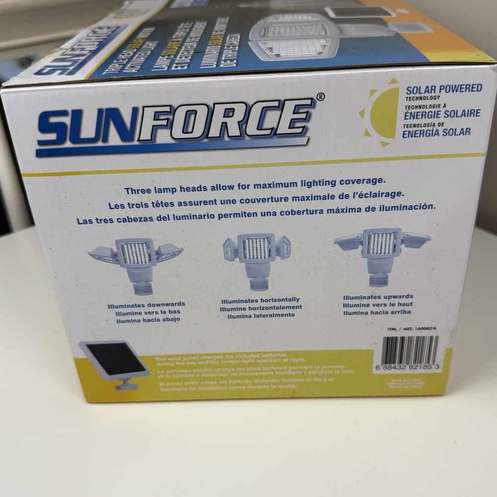 Sunforce Solar Panel Triple Head Motion Activated Security Light 1500 lumens NEW