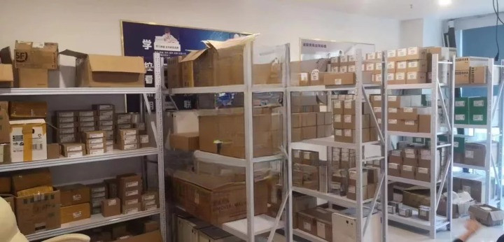 1pcs new BALLUFF BES M08MI-PSC20B-S49G（BES003P) Sensor