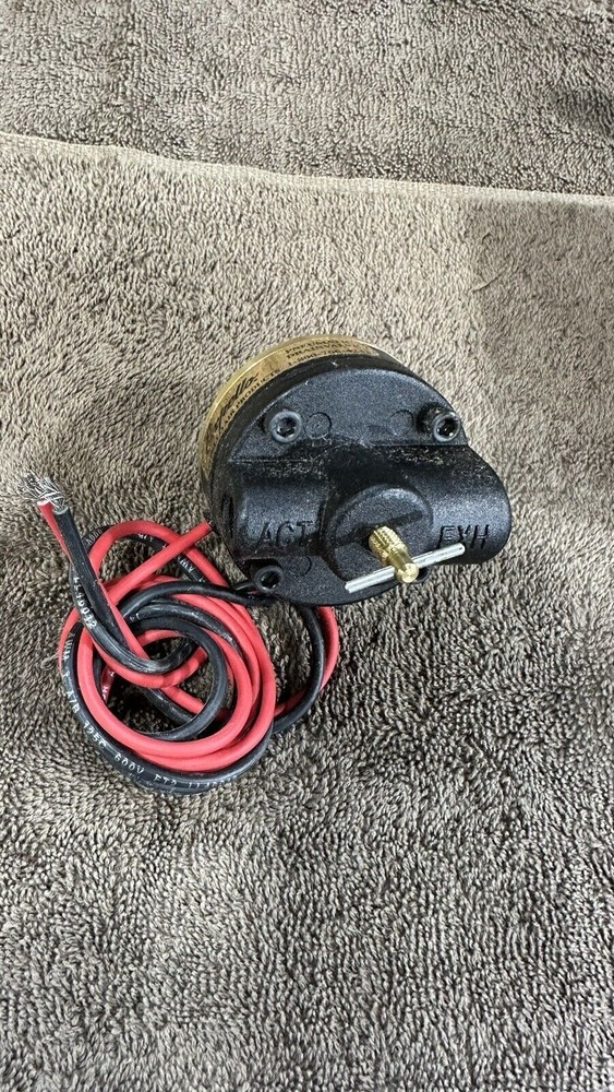 Manitowoc 7028310 Valve