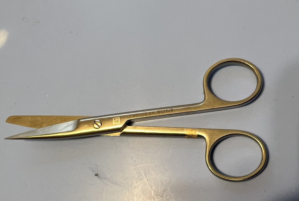 Aesculap BC324R Surgical Scissors Straight Sharp/blunt 145mm