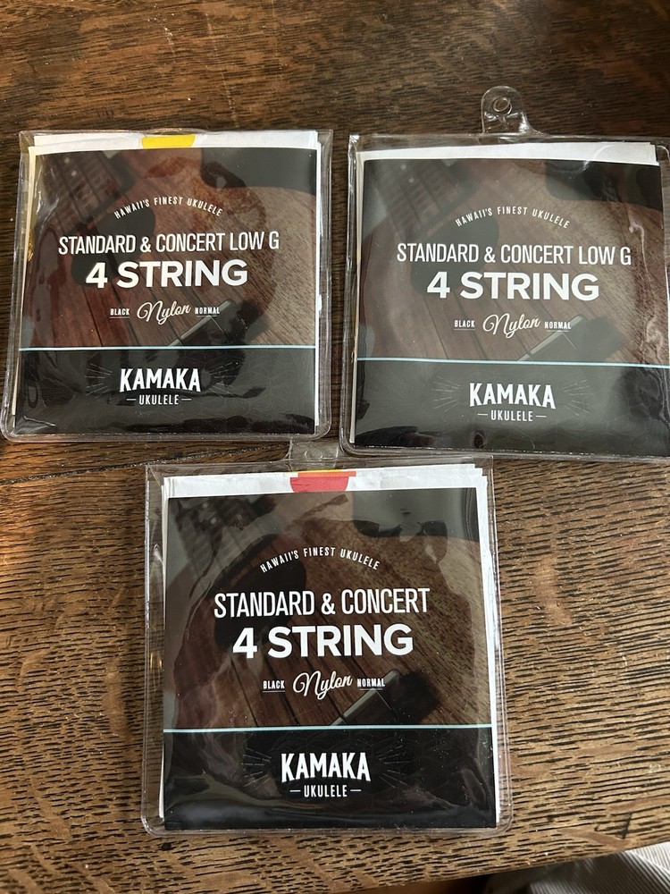 Kamaka Soprano Ukulele 70’s with Case and Extras